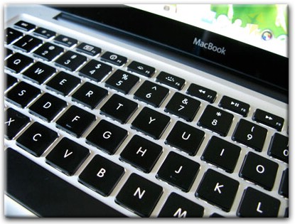 Замена клавиатуры Apple MacBook в Гатчине