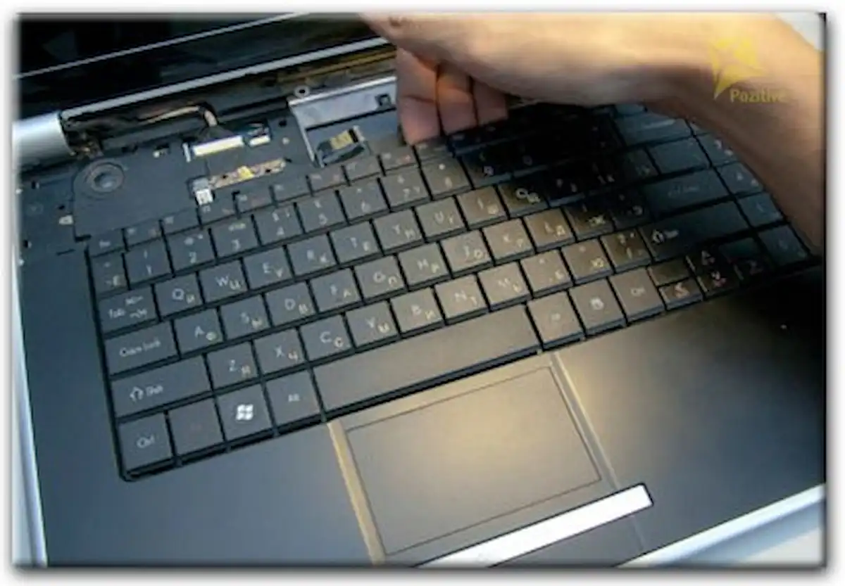 Замена клавиатуры ноутбука Packard Bell в Гатчине
