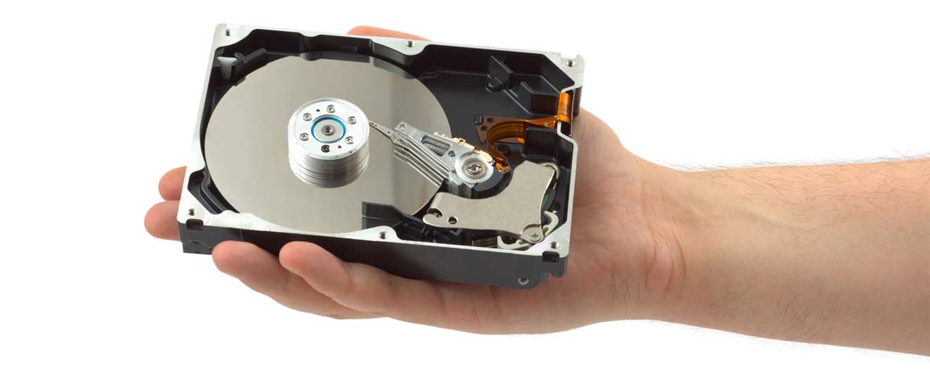 Замена жесткого диска на компьютере в Гатчине